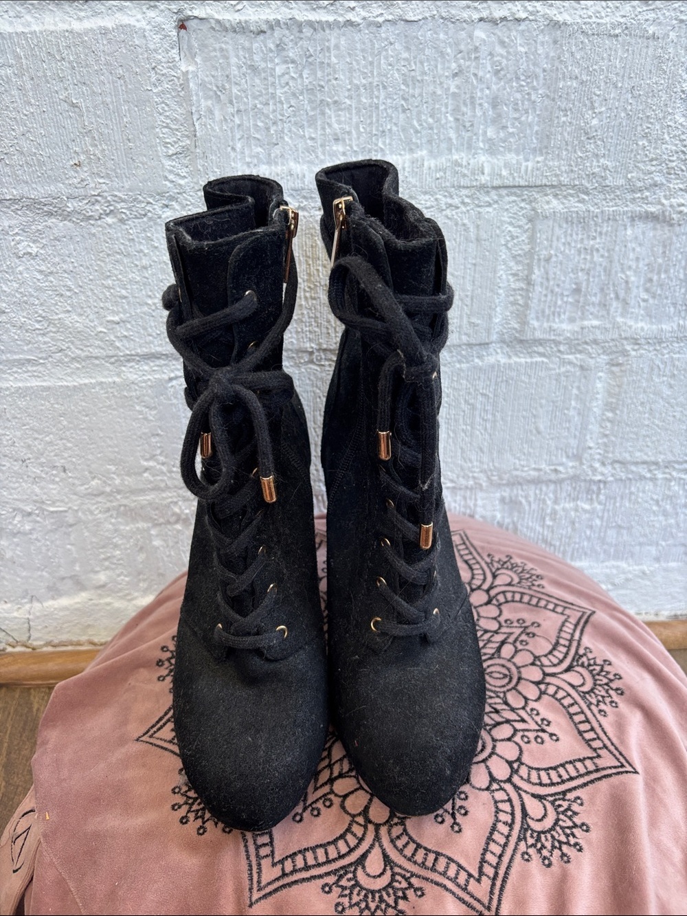 INC International Concepts Black Suede Lace-Up High Heel Ankle Boots sz 8 - Picture 2 of 7